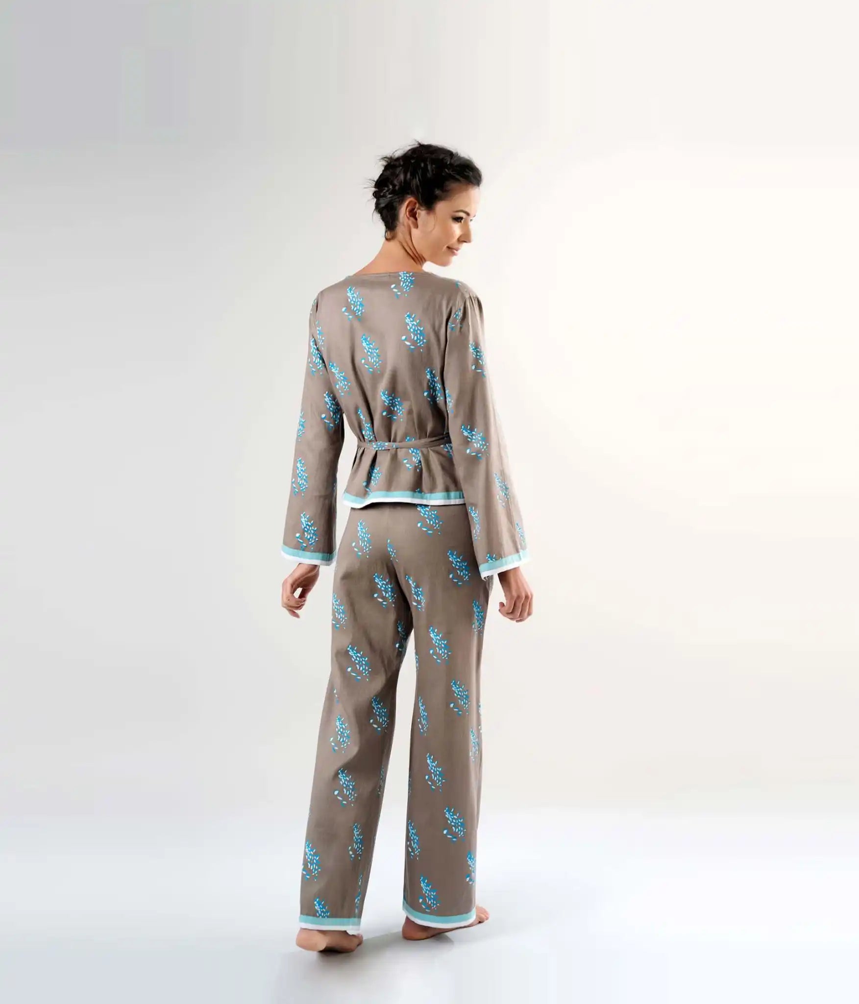 Coba Set Wrap top and trousers back view